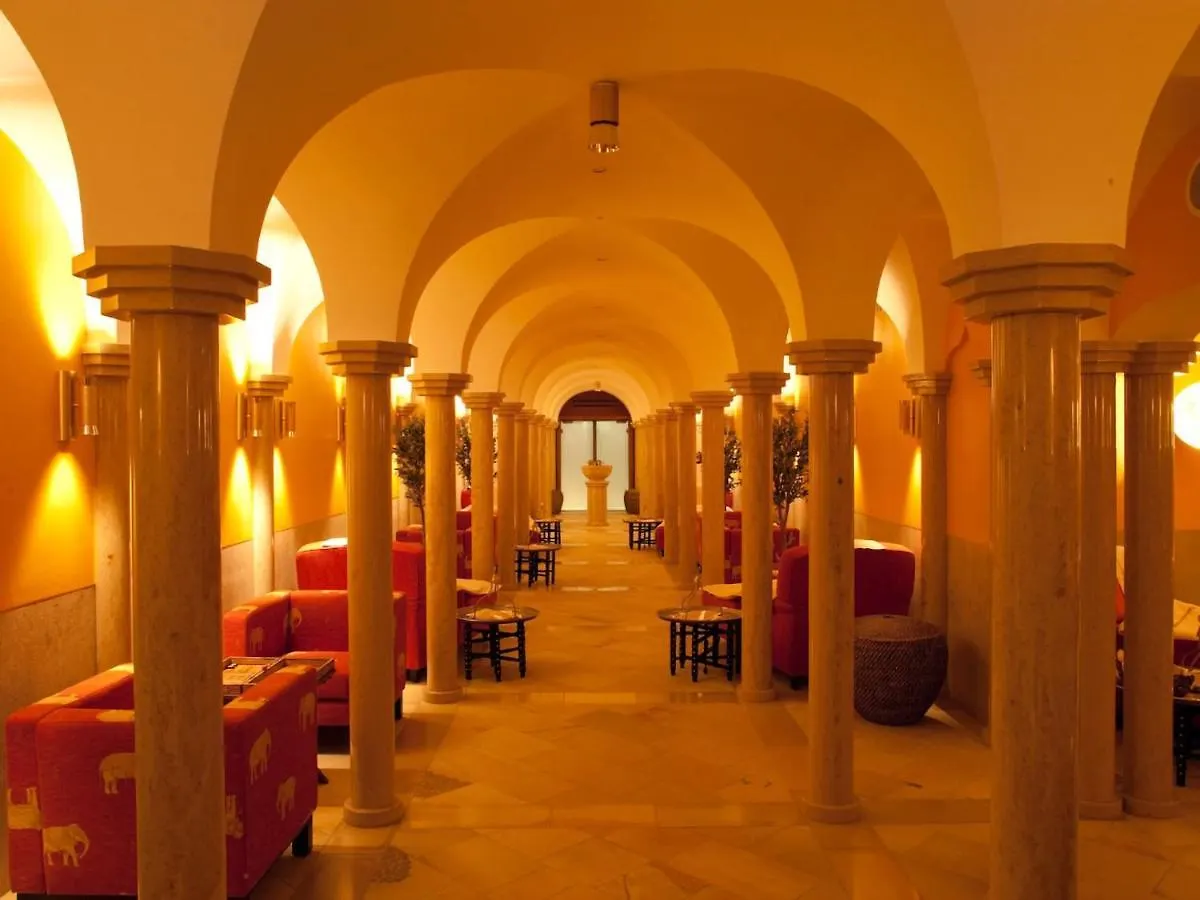 Schloss Elmau Luxury Spa Retreat & Cultural Hideaway 5*,  Alemania